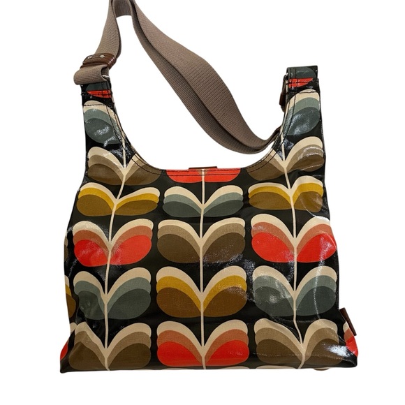 Orla Kiely classic multi-stem print midi crossbody bag with adjustable strap - Picture 3 of 16